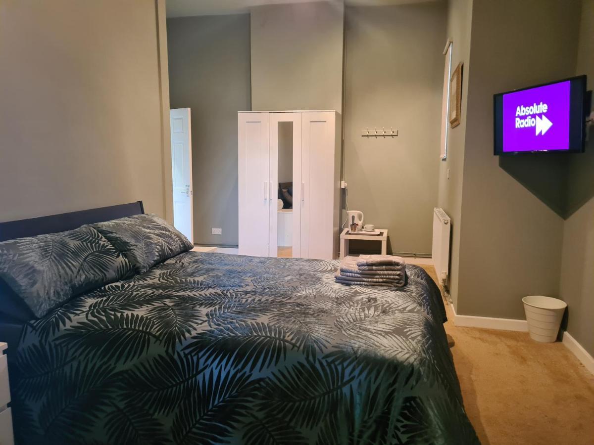 Hen House Hotell Cannock Eksteriør bilde