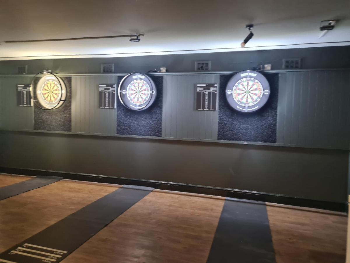 Hen House Hotell Cannock Eksteriør bilde